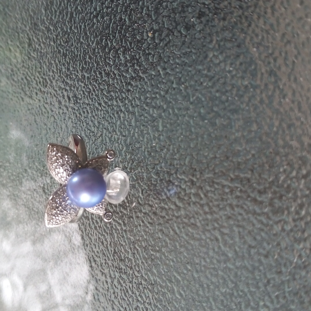 Fresh water pearl and cz ring